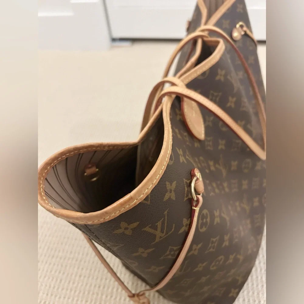 Well-cared-for Louis Vuitton Neverfull GM - Picture 11 of 15